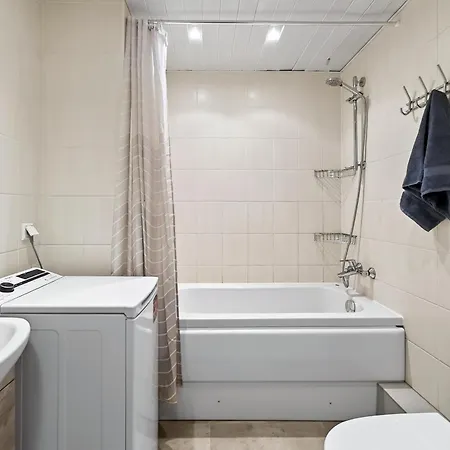 Cozy Private In Lovely Kadriorg アパート タリン