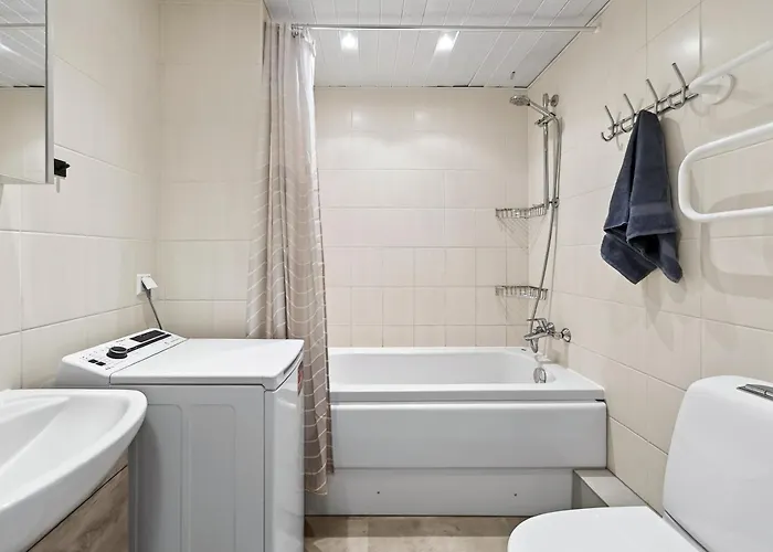 Cozy Private In Lovely Kadriorg Apartamento Tallin