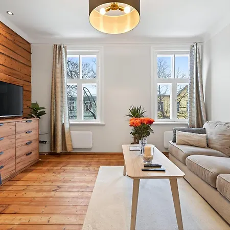 Cozy Private In Lovely Kadriorg Апартаменты *